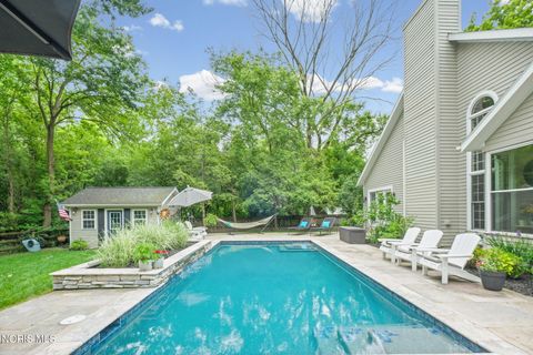 Tiny photo for 29036 E River Road, Perrysburg, OH 43551 (MLS # 10008400)