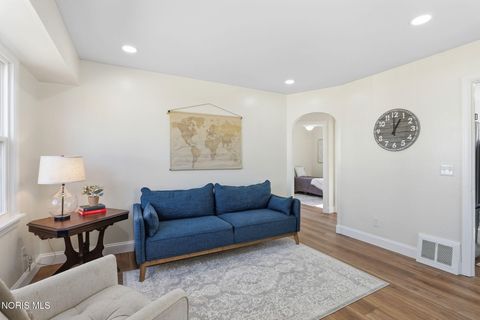 Tiny photo for 2663 Tully Avenue, Toledo, OH 43614 (MLS # 10004670)