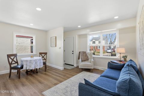 Tiny photo for 2663 Tully Avenue, Toledo, OH 43614 (MLS # 10004670)