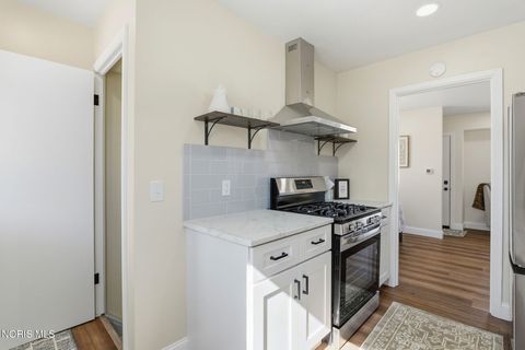 Tiny photo for 2663 Tully Avenue, Toledo, OH 43614 (MLS # 10004670)