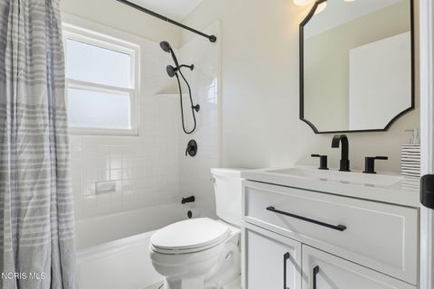 Tiny photo for 2663 Tully Avenue, Toledo, OH 43614 (MLS # 10004670)