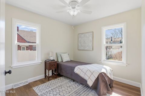 Tiny photo for 2663 Tully Avenue, Toledo, OH 43614 (MLS # 10004670)