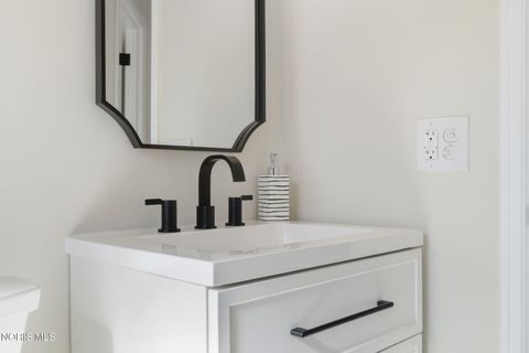 Tiny photo for 2663 Tully Avenue, Toledo, OH 43614 (MLS # 10004670)