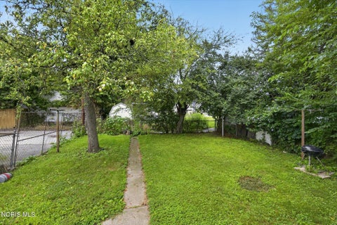 Tiny photo for 1336 Felt Street, Toledo, OH 43605 (MLS # 10011890)