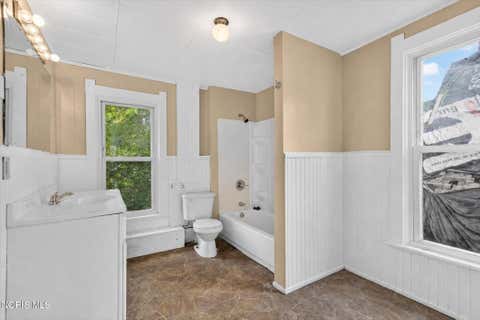 Tiny photo for 1336 Felt Street, Toledo, OH 43605 (MLS # 10011890)