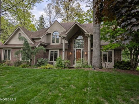 Photo of 2805 Spring Water Drive, Toledo, OH 43617 (MLS # 10006961)