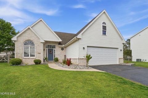Photo of 7708 Stone Hill Court, Maumee, OH 43537 (MLS # 10006895)