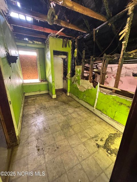 Tiny photo for 504 Ohio Street, Toledo, OH 43611 (MLS # 10001991)