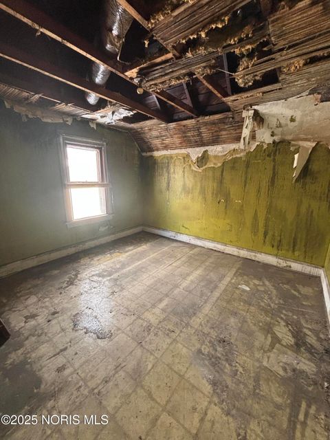 Tiny photo for 504 Ohio Street, Toledo, OH 43611 (MLS # 10001991)