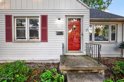 Tiny photo for 4818 Harvest Lane, Toledo, OH 43623 (MLS # 10014673)