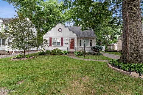 Tiny photo for 4818 Harvest Lane, Toledo, OH 43623 (MLS # 10014673)