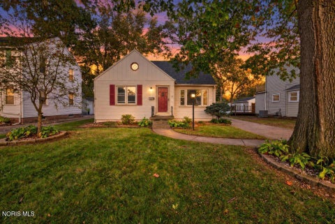 Photo of 4818 Harvest Lane, Toledo, OH 43623 (MLS # 10014673)