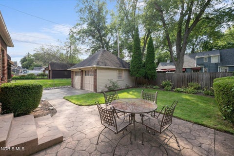 Tiny photo for 2823 Goddard Rd RD, Toledo, OH 43606 (MLS # 10013386)