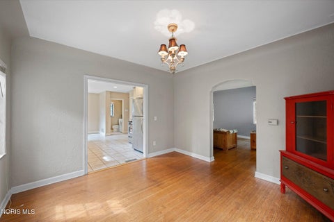 Tiny photo for 2823 Goddard Rd RD, Toledo, OH 43606 (MLS # 10013386)