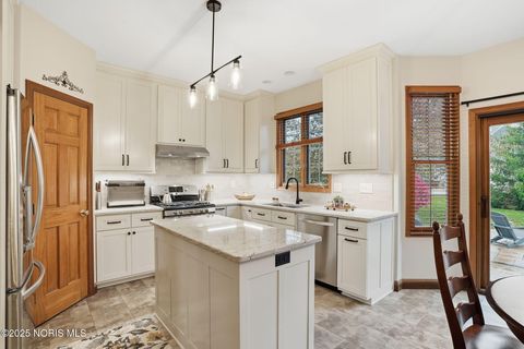 Tiny photo for 15818 Forest Lane, Findlay, OH 45840 (MLS # 10003118)