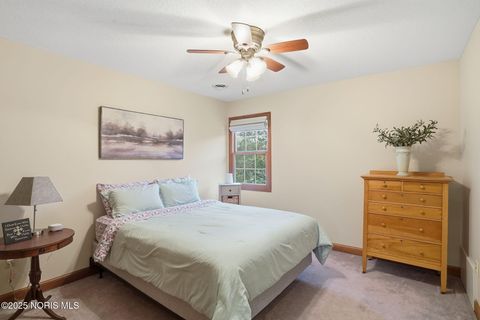 Tiny photo for 15818 Forest Lane, Findlay, OH 45840 (MLS # 10003118)