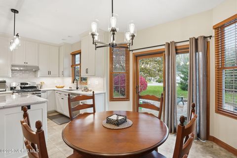 Tiny photo for 15818 Forest Lane, Findlay, OH 45840 (MLS # 10003118)