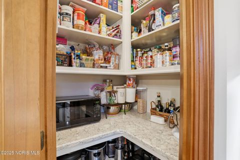 Tiny photo for 15818 Forest Lane, Findlay, OH 45840 (MLS # 10003118)