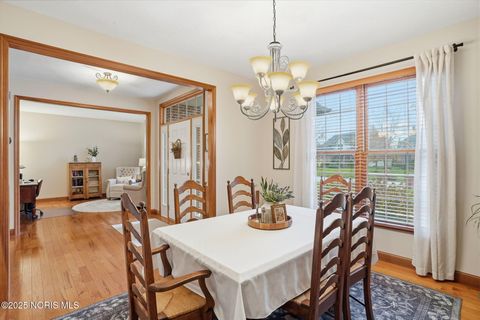 Tiny photo for 15818 Forest Lane, Findlay, OH 45840 (MLS # 10003118)