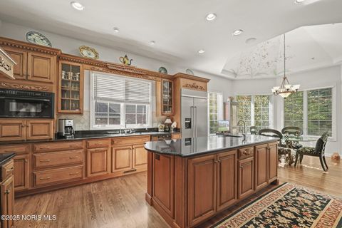 Tiny photo for 3555 Hill River Drive, Toledo, OH 43615 (MLS # 10000853)