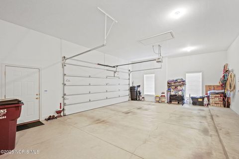 Tiny photo for 3555 Hill River Drive, Toledo, OH 43615 (MLS # 10000853)