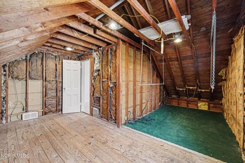 Tiny photo for 108 S Granville Boulevard, Fremont, OH 43420 (MLS # 10004271)