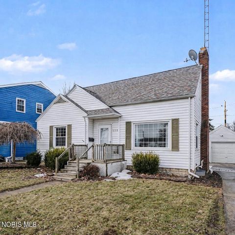 Tiny photo for 108 S Granville Boulevard, Fremont, OH 43420 (MLS # 10004271)