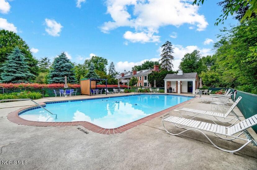 5679 Monroe Street Unit 209
