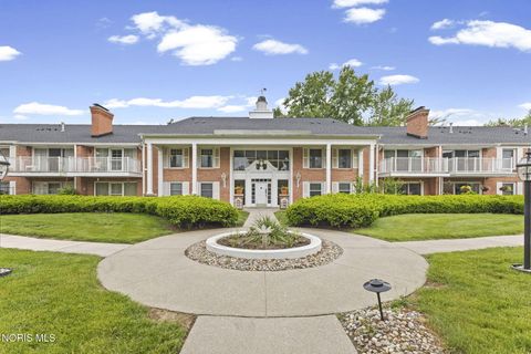 Photo of 5679 Monroe Street #Unit 209, Sylvania, OH 43560 (MLS # 10008153)