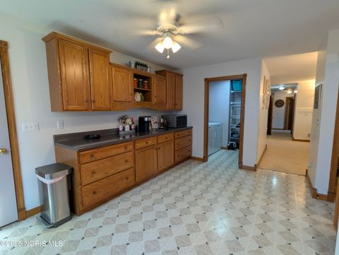 Tiny photo for 660 Parkside Drive, Wauseon, OH 43567 (MLS # 10000384)
