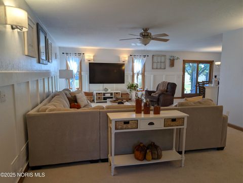 Tiny photo for 660 Parkside Drive, Wauseon, OH 43567 (MLS # 10000384)