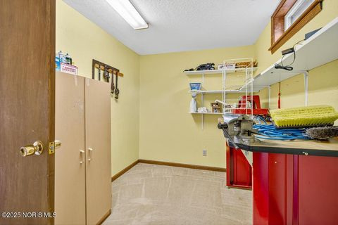Tiny photo for 1923 Watts Avenue, Oregon, OH 43616 (MLS # 10000313)