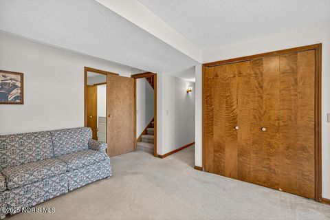 Tiny photo for 1923 Watts Avenue, Oregon, OH 43616 (MLS # 10000313)
