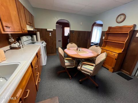 Tiny photo for 1150 W Wayne Street, Lima, OH 45805 (MLS # 10009210)