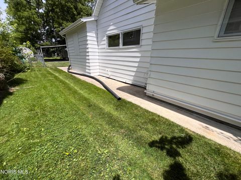 Tiny photo for 1150 W Wayne Street, Lima, OH 45805 (MLS # 10009210)