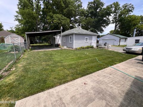 Tiny photo for 1150 W Wayne Street, Lima, OH 45805 (MLS # 10009210)