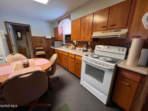 Tiny photo for 1150 W Wayne Street, Lima, OH 45805 (MLS # 10009210)