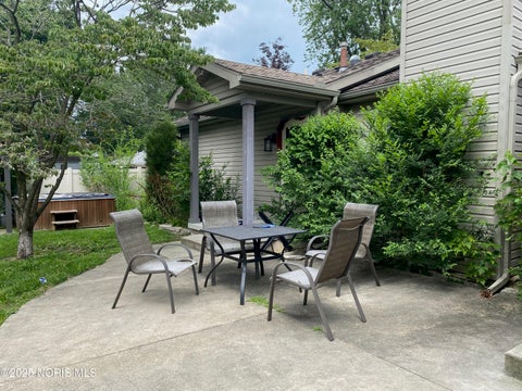 Tiny photo for 5415 Fenwick Drive, Toledo, OH 43623 (MLS # 10012326)