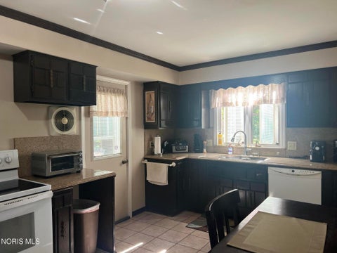 Tiny photo for 1763 Fallbrook Road, Toledo, OH 43614 (MLS # 10013090)