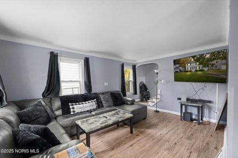 Tiny photo for 2146 Marlow Road, Toledo, OH 43613 (MLS # 10003744)