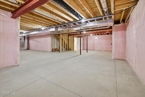 Tiny photo for 161 Bentley Drive, Perrysburg, OH 43551 (MLS # 10005001)