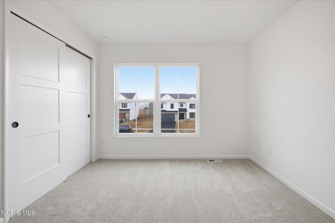 Tiny photo for 161 Bentley Drive, Perrysburg, OH 43551 (MLS # 10005001)