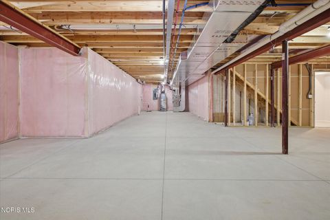 Tiny photo for 161 Bentley Drive, Perrysburg, OH 43551 (MLS # 10005001)