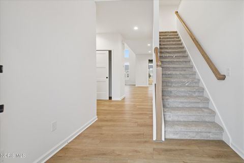 Tiny photo for 161 Bentley Drive, Perrysburg, OH 43551 (MLS # 10005001)