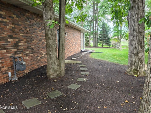 Tiny photo for 1118 Ironwood Drive, Findlay, OH 45840 (MLS # 10012874)