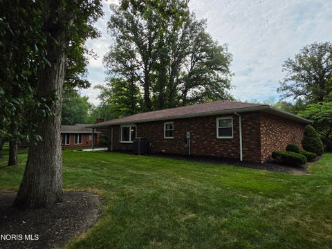 Tiny photo for 1118 Ironwood Drive, Findlay, OH 45840 (MLS # 10012874)