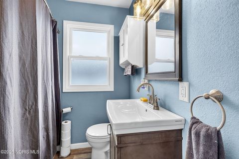 Tiny photo for 1172 Shelly Avenue, Maumee, OH 43537 (MLS # 10000377)