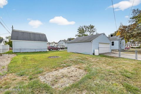 Tiny photo for 1172 Shelly Avenue, Maumee, OH 43537 (MLS # 10000377)