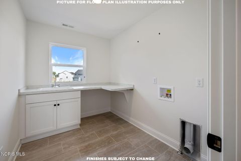 Tiny photo for 8818 Flint Court, Sylvania, OH 43560 (MLS # 10007753)