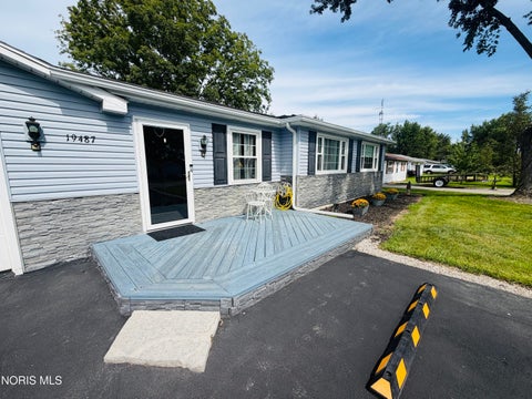 Tiny photo for 19487 County Rd 1048, Defiance, OH 43512 (MLS # 10012575)